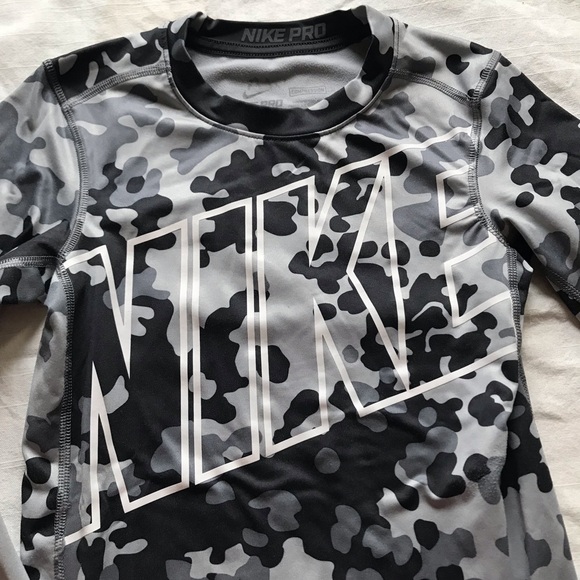 Nike Pro Dri-Fit Camo Long Sleeve Shirt (Size L) - Picture 4 of 8